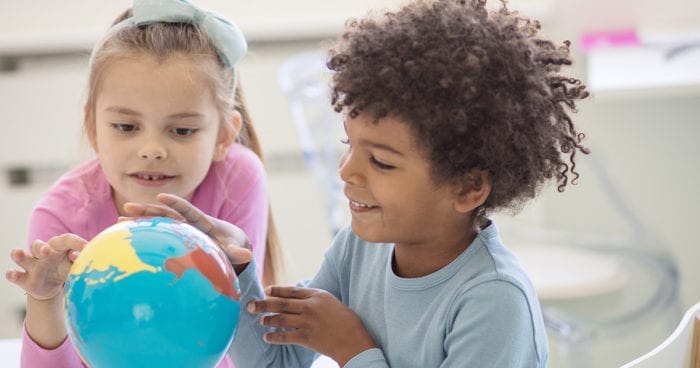 kids-with-globe-international