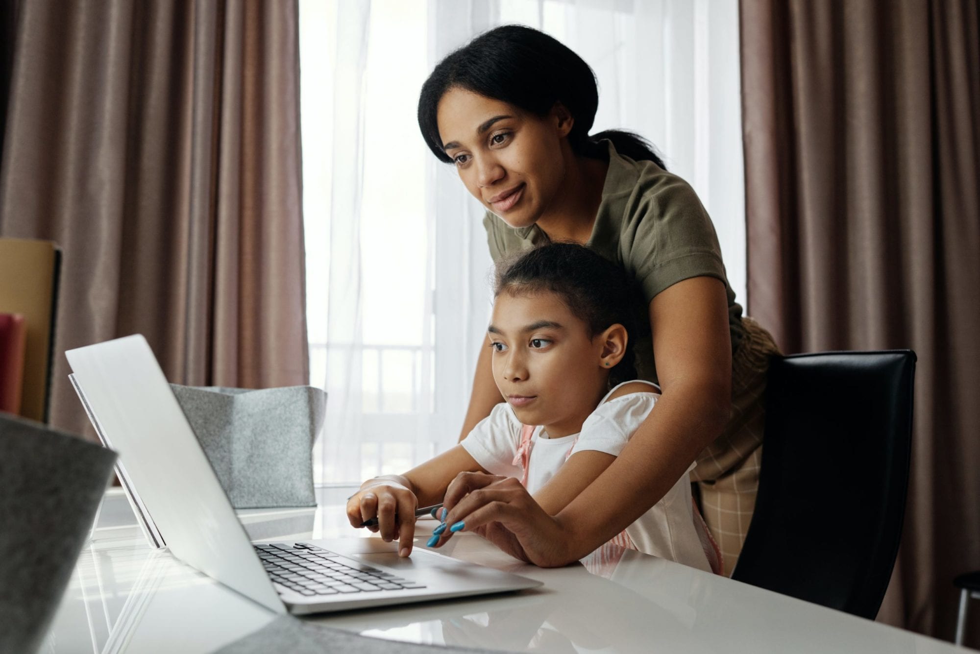 parnet and child at computer